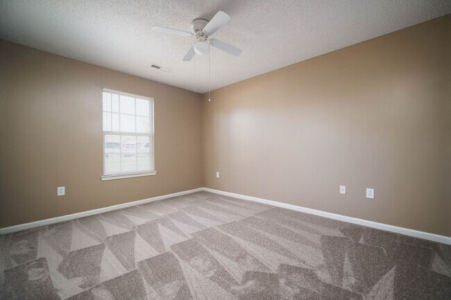 Building Photo - 17960 Arrowhead Drive