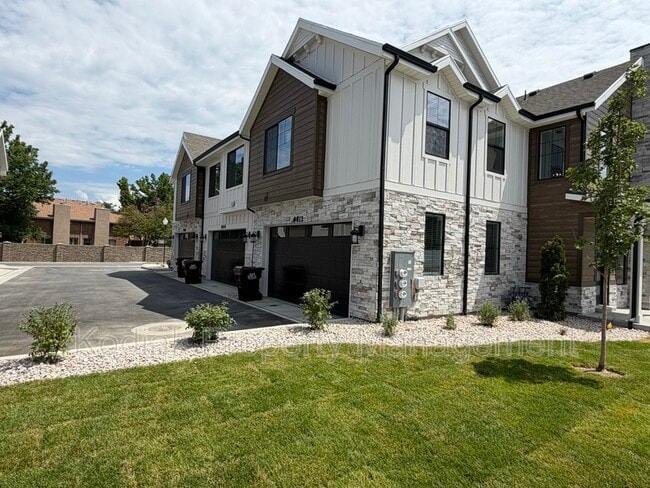 Building Photo - 8812 S Cys Pk Lane