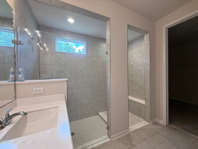 Building Photo - 183 Little Bear Run