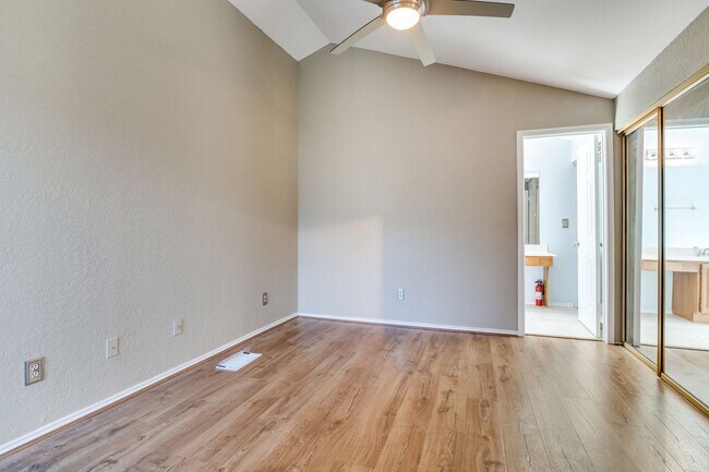 Building Photo - 18040 Midway Rd
