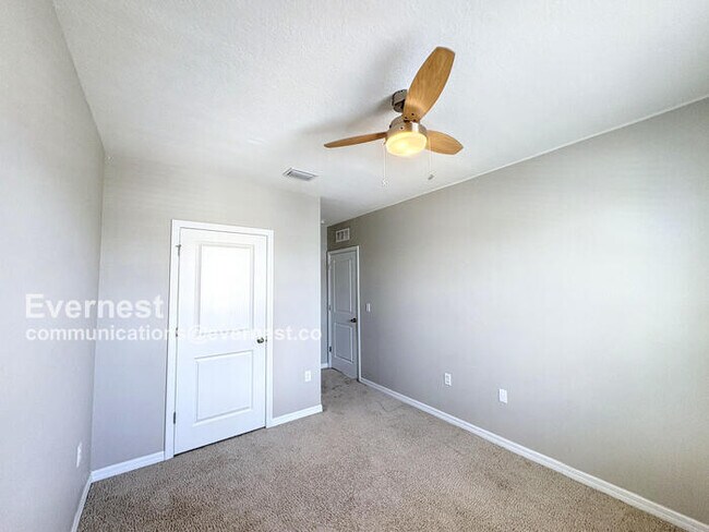 Building Photo - 16852 Trite Bend St
