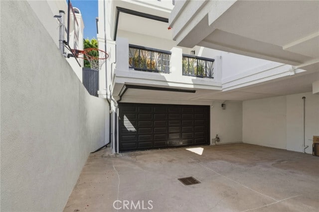 Building Photo - 716 N Lucia Ave