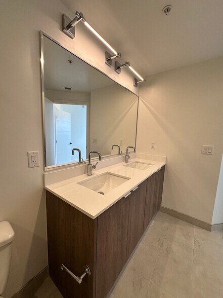 Building Photo - 4314 SW 49th Ct