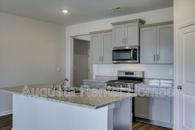 Building Photo - 1253 Birch Cir