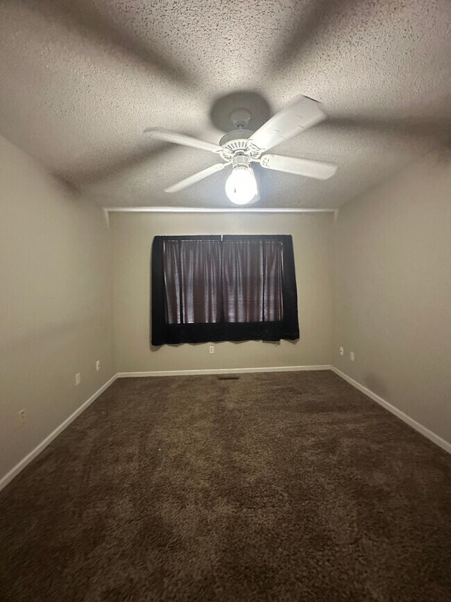 Building Photo - Dunwoody Subdivision