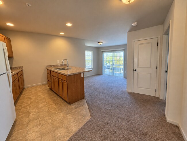 Building Photo - 172 Randolph Dr