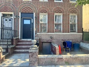 Building Photo - 317 E 96th St