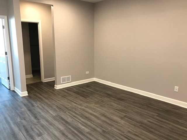 Building Photo - 59 S Lasalle St