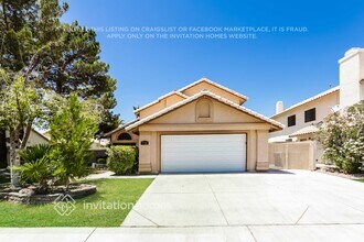 Building Photo - 5729 N Walkingstick Ln