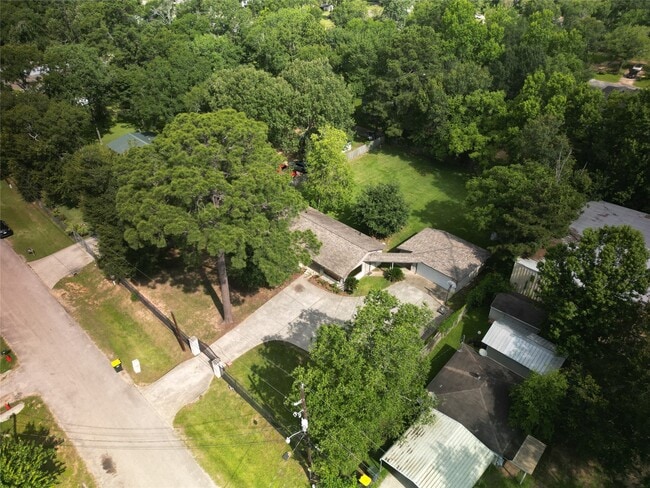 Building Photo - 1505 Gladiola Ave