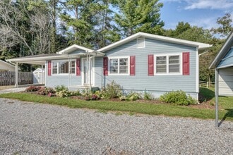 Building Photo - 2196 Murphy Hwy