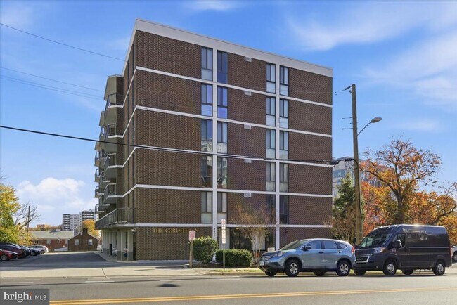 Building Photo - 1401 N Rhodes St