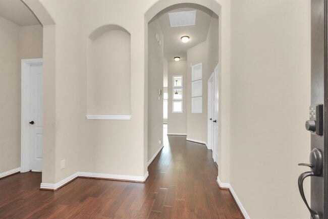 Building Photo - 2304 Tobarra Ln