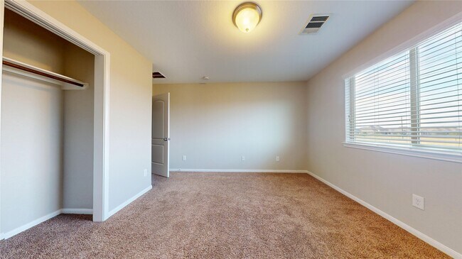 Building Photo - 20254 Fossil Valley Ln