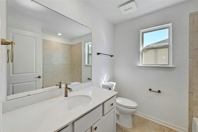 Building Photo - 6411 Velvet Leaf Ln