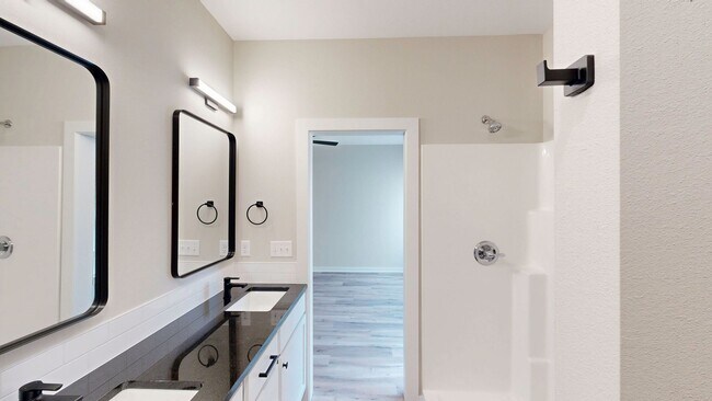Building Photo - Beautiful New Construction 3BR Townhome in...