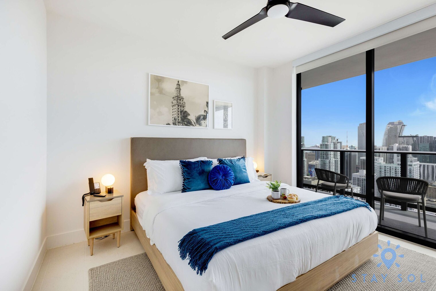 Building Photo - 601 NE 1st Ave