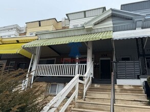 Building Photo - 1739 Roselyn St