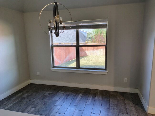 Building Photo - 609 Timberbrook Dr