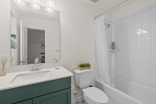 Building Photo - 2604 Acoma Ln
