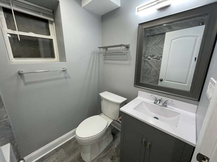 Building Photo - 1611 S Trumbull Ave