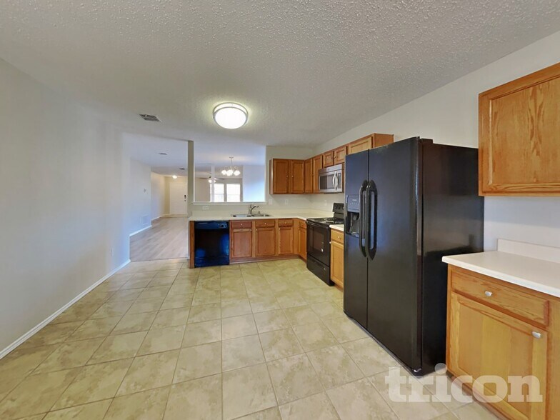 Building Photo - 2983 Celian Dr