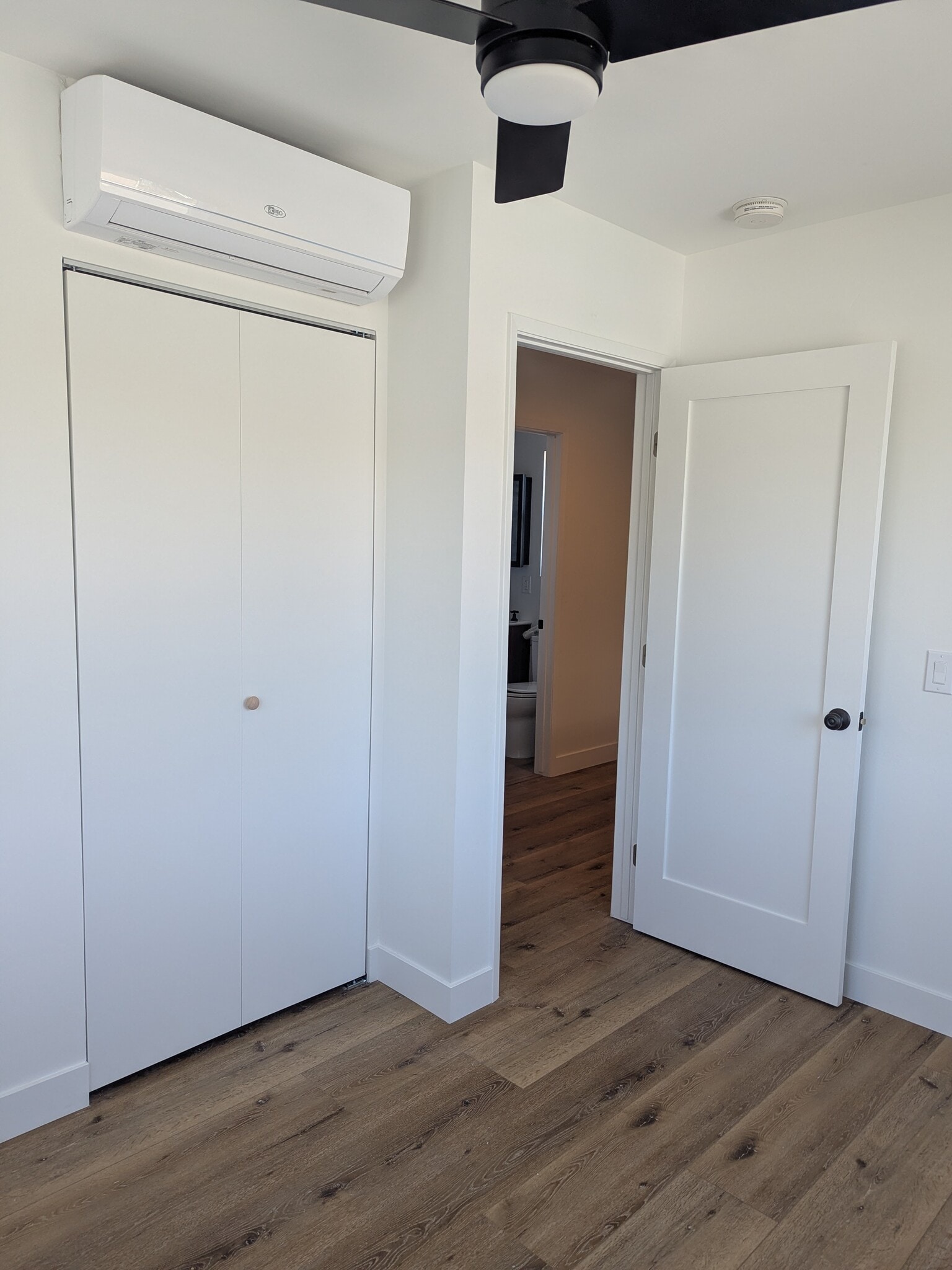 Building Photo - 7311 Carmenita Rd