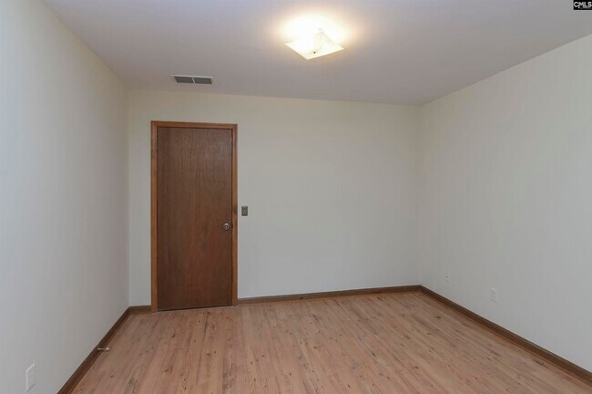 Building Photo - 418 Wise Ferry Rd