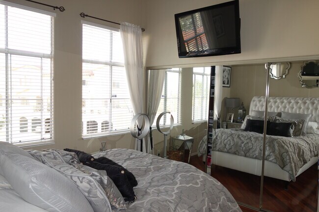 Building Photo - 5500 Torrance Blvd