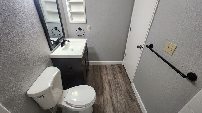 Building Photo - 2585 Duet Dr
