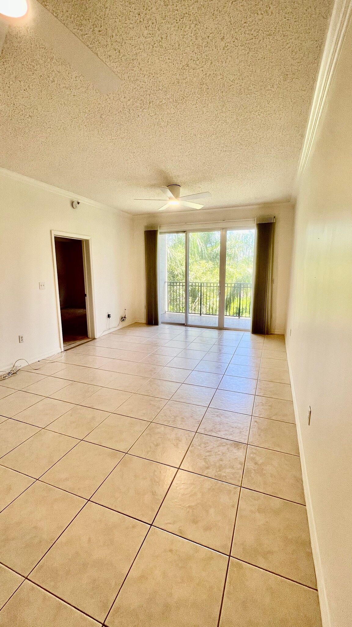 Building Photo - 26 Royal Palm Way