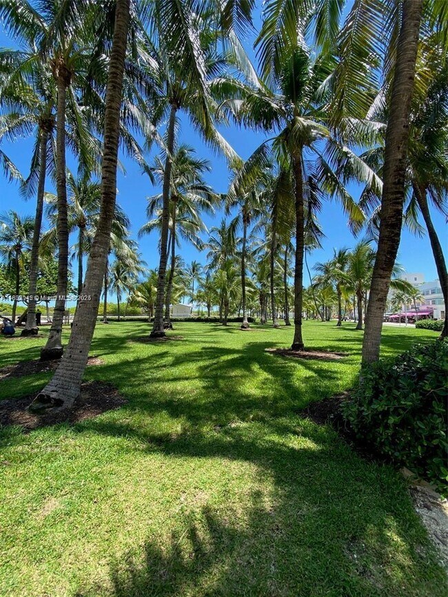 Building Photo - 1390 Ocean Dr