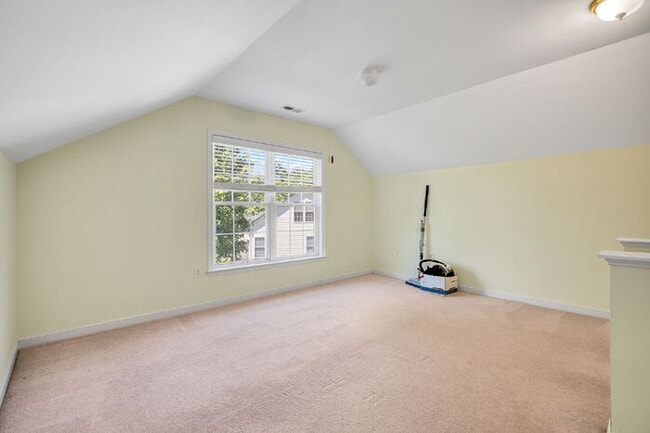 Building Photo - Spacious 5 Bedroom Home in Moseley – $3,800/mo