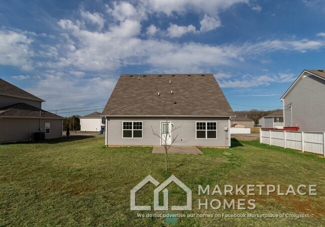 Building Photo - 741 Hollandale Rd