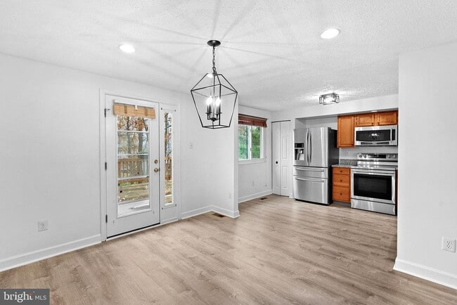 Building Photo - 14129 Honey Hill Ct