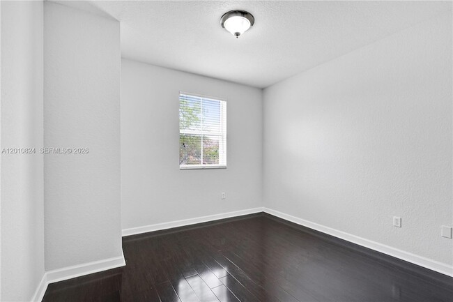 Building Photo - 8741 NW 111th Ct