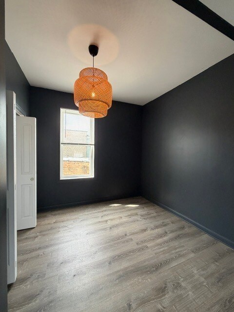 Building Photo - 1414 W Summerdale Ave