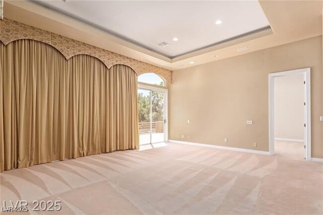 Building Photo - 1008 Trophy Hills Dr
