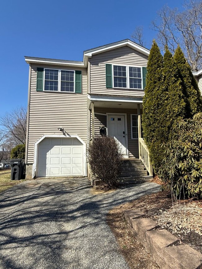 Primary Photo - spacious three-bedroom townhouse!