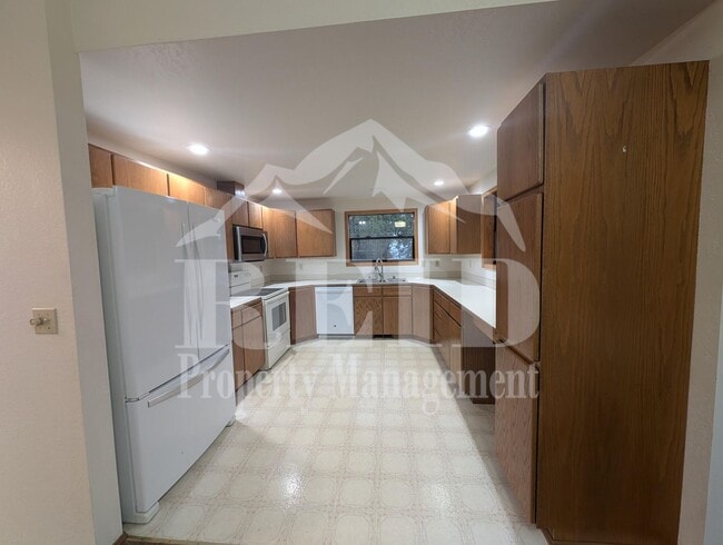 Building Photo - Utah8876