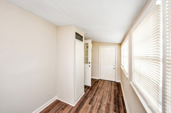 Building Photo - Charming 3-Bedroom Home in Bessemer – Act Fast!