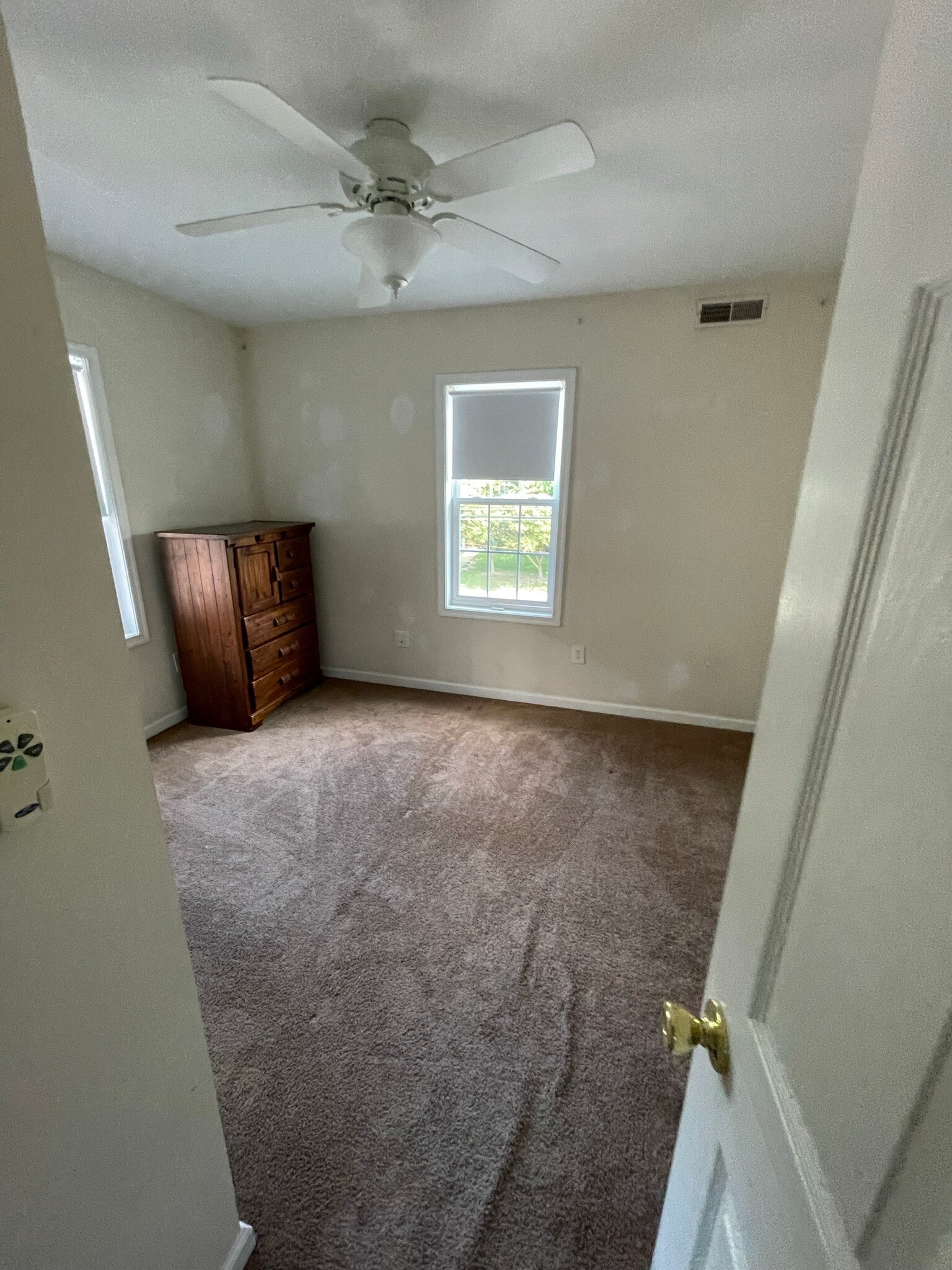 Bedroom 2 (1st Floor) - 825 Ardmore Ave