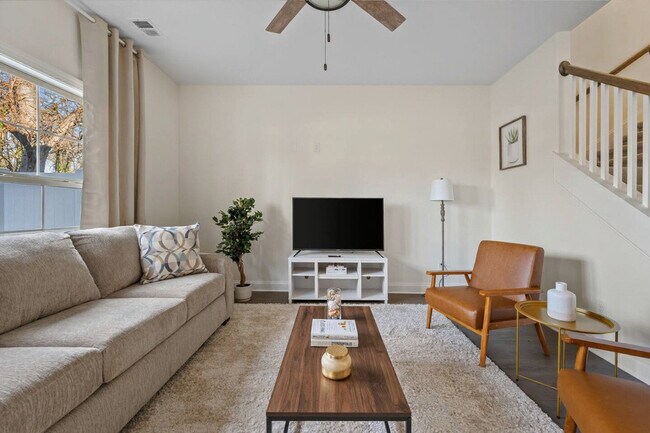 Building Photo - 3319 Old Hickory Blvd