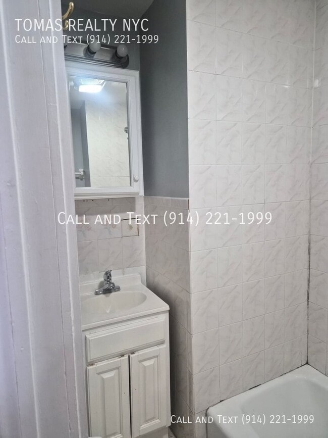 Building Photo - 224 Sommerville Pl