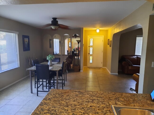 Building Photo - 1861 Montana Vista