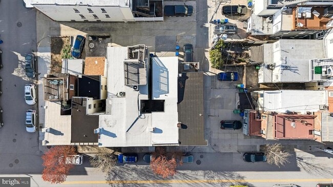 Building Photo - 7 E Fort Ave