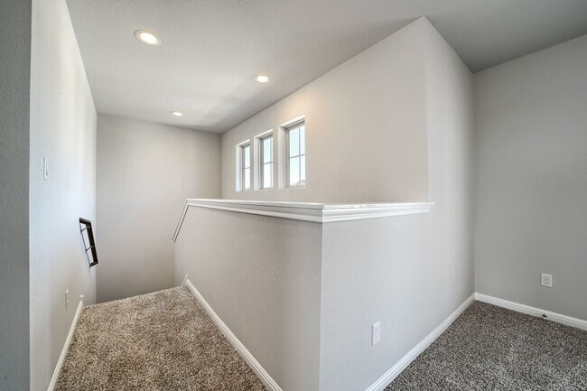 Building Photo - 2924 Sage Ranch Dr