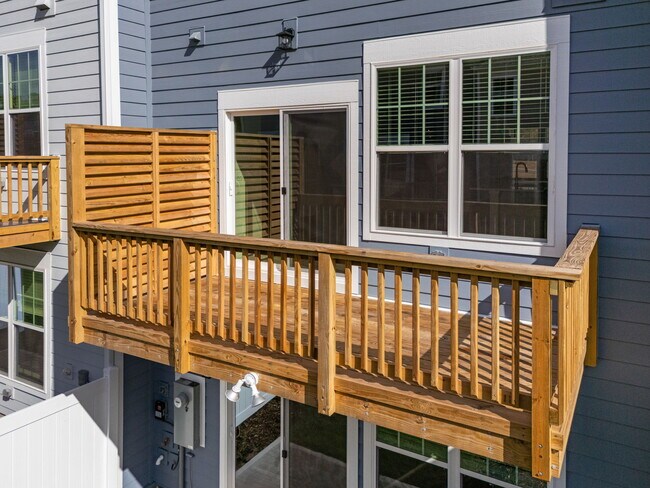 Building Photo - 2815 Carbondale Ct