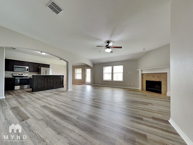 Building Photo - 126 Liberty Way