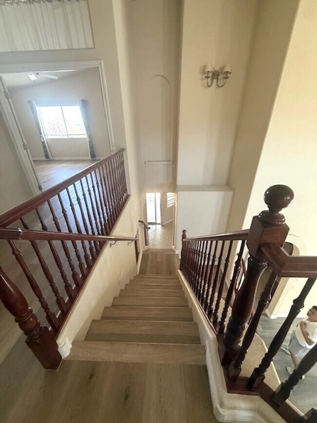 Building Photo - Summerlin Beauty! Gated. Newly installed f...